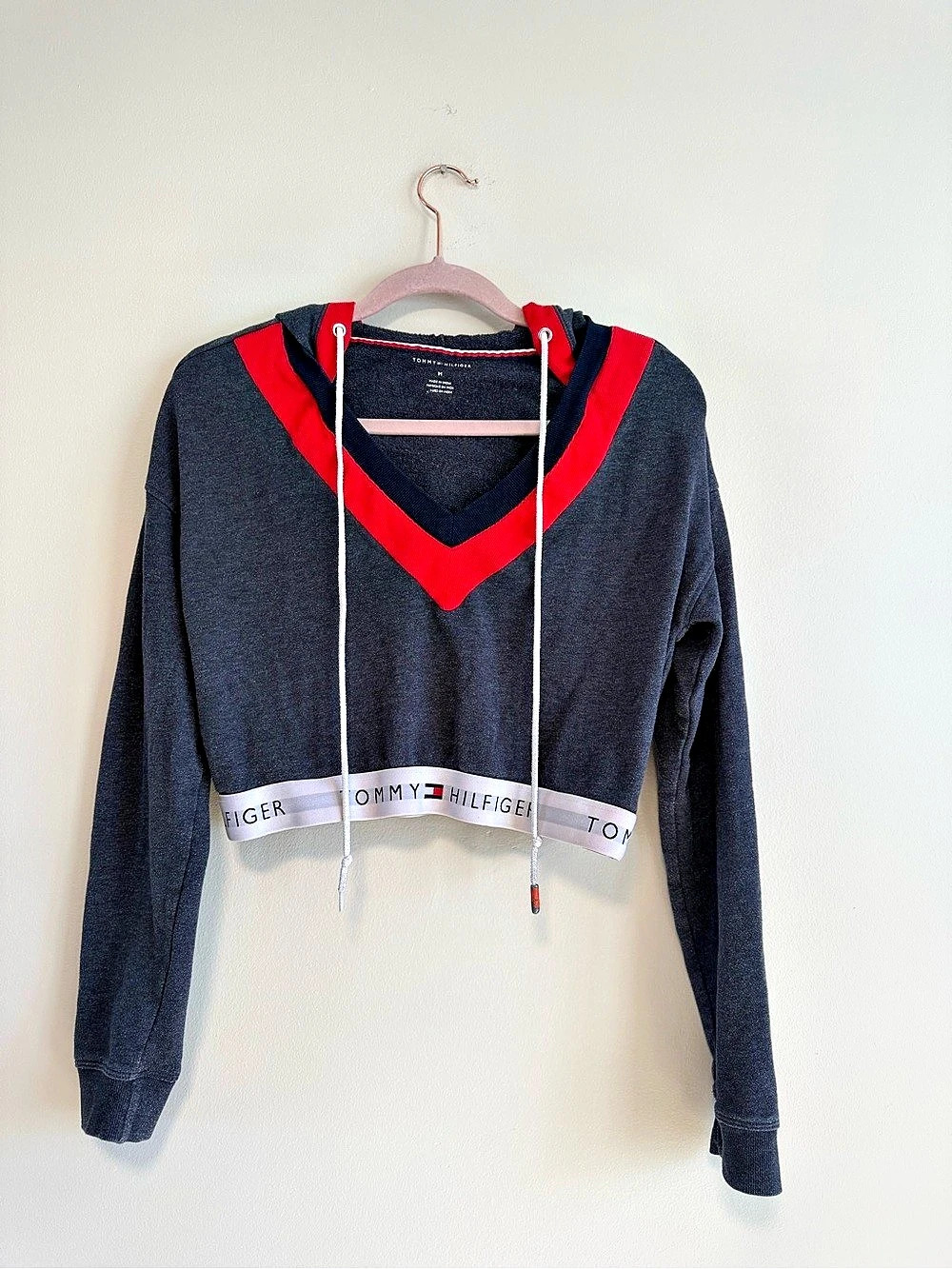 Tommy Hilfiger Retro Cropped Lounge Hoodie Gray & Red Medium